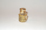 Photo © Les-parfums.info le site Le Galion - Bourasque - 1 ml hauteur 2.3 cm du coffret Opéra