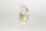 Photo © Les-parfums.info le site Givenchy - Le De - 2 ml sérigraphier
