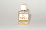 Photo © Les-parfums.info le site Givenchy - Le De - Bout Carré etiquette blanche