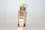 Photo © Les-parfums.info le site Carven - Vert et Blanc - 1/2 Fl Oz bouchon Emeri Hauteur 7.8 cm