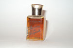 Photo © Les-parfums.info le site Schiaparelli - Shocking - Hauteur 4.8 cm