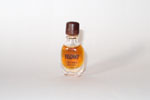 Photo © Les-parfums.info le site Esterel Jacques - Brigand - Parfum Hauteur 4.1 cm 