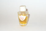 Photo © Les-parfums.info le site Corday - Lilas - Bouteille conique hauteur 3.7 cm
