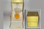 Photo © Les-parfums.info le site Ricci Nina - L'Air du Temps - Flacon du parfum Lalique 1 colombes Hauteur 9 cm 