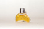 Photo © Les-parfums.info le site Caron - Infini - Bouchon Argent ss serigraphie Hauteur 2.7 cm