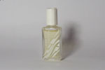 Photo © Les-parfums.info le site Carven - Eau Vive - Bouchon hélicoïdale hauteur 5.8 cm
