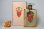 Photo © Les-parfums.info le site Mary - Lys du carmel - Flacon bouchon émeri hauteur 9.2 cm