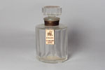 Photo © Les-parfums.info le site Le Galion - Snob - Bouchon boule émeri hauteur 5.3 cm étiquette doré sur le bouchon