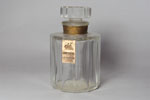 Photo © Les-parfums.info le site Le Galion - Sortilège - Bochon usiné Hauteur 6.5 cm Factice étiquette doré sur le bouchon étique 