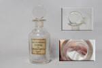 Photo © Les-parfums.info le site Molyneux - Le Numéro Cinq - Flacon en cristal de Baccarat bouchon émerisé hauteur 9 cm 