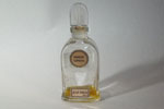 Photo © Les-parfums.info le site Patou - Moment Suprème - Flacon du parfum Hauteur 12.3 cm bouchon en verre émerisé