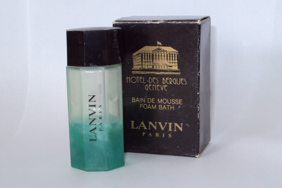 Miniature Bain de mousse de Lanvin 25 ml echantillon hotel des Bergues à Geneve 