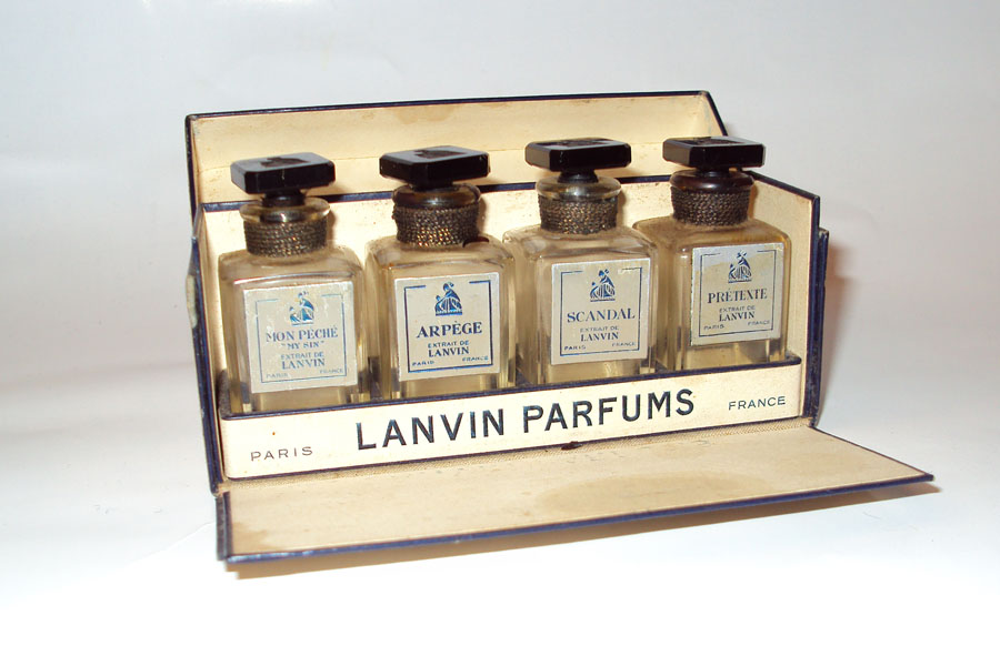 Flacon Mon Péché Arpège Scandale Pretexte de Lanvin ParfumCoffret de 4 Extrait bouchon Emeri Hauteur de flacons 4.7 cm  