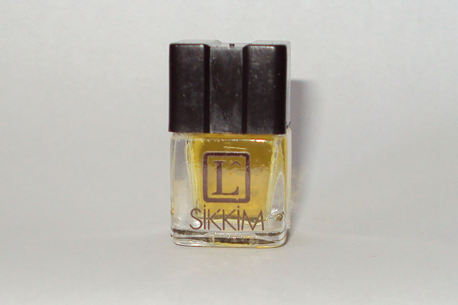 Sikkim parfum 1 ou 2 ml Hauteur 2.8 cm de Lancôme  