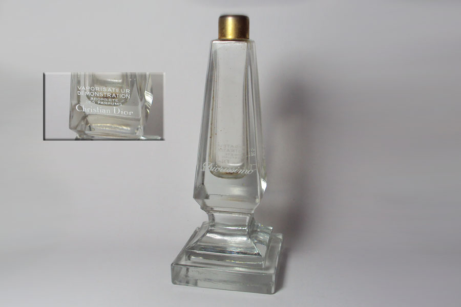 Flacon Diorissimo de Dior Christian Flacon vaporisateur de demonstastion  Hauteur 15,7 cm 